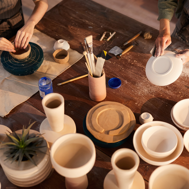 artisans working with ceramincs.