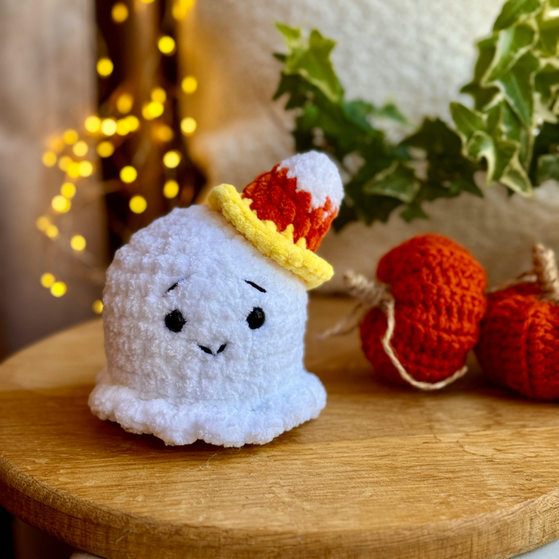 custom handmade mini crochet desk companion in Malaysia